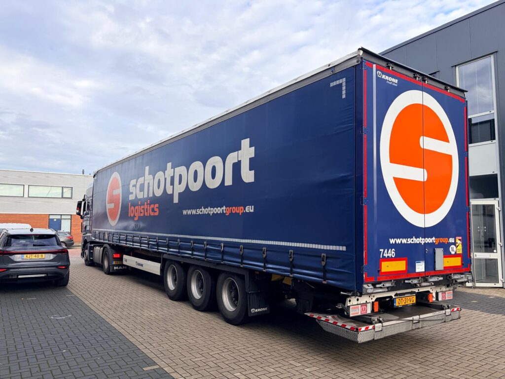 Schotpoort-trailer waarmee de barren naar Milaan werden vervoerd